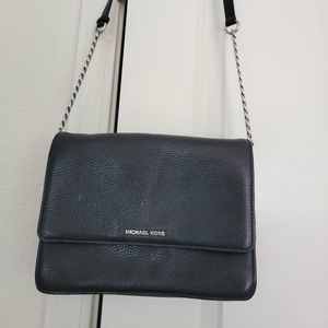 Michael Kors | Leather Crossbody